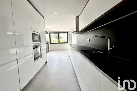 Сasa de 5 dormitorios en venta en Sant Andreu de Llavaneres, Barcelona, Cataluña, Spain № 5013 - foto 5