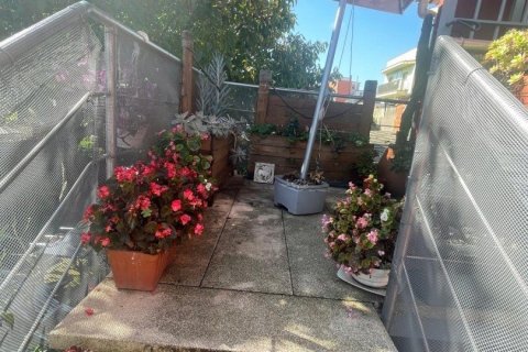 Сasa de 2 dormitorios en venta en Girona, Gerona, Cataluña, Spain № 5010 - foto 5