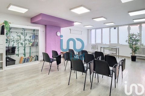 Propiedad comercial de 291 m² en venta en Barcelona, Cataluña, Spain № 5011 - foto 4