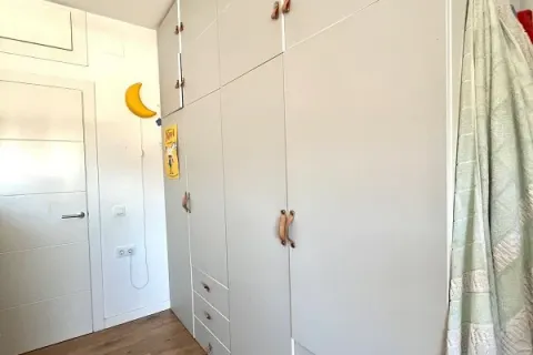 Apartamento de 3 dormitorios en venta en Barcelona, Cataluña, Spain № 1413 - foto 14