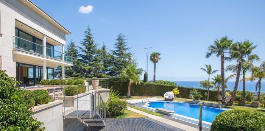 7 bedrooms house for sale in Sant Andreu de Llavaneres, Barcelona, Catalonia, Spain № 1416