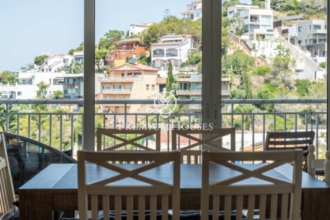 Сasa de 4 dormitorios en venta en Sitges, Barcelona, Cataluña, Spain № 2385 - foto 3
