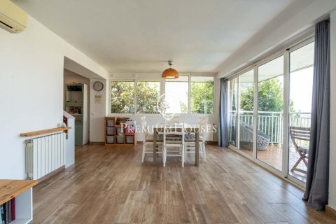 Сasa de 4 dormitorios en venta en Sitges, Barcelona, Cataluña, Spain № 2385 - foto 2