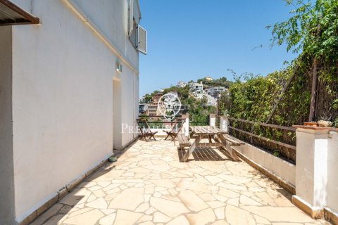 Сasa de 4 dormitorios en venta en Sitges, Barcelona, Cataluña, Spain № 2385 - foto 21