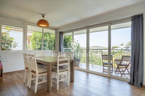 Сasa de 4 dormitorios en venta en Sitges, Barcelona, Cataluña, Spain № 2384 - foto 9