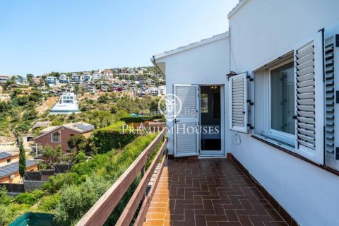 Сasa de 4 dormitorios en venta en Sitges, Barcelona, Cataluña, Spain № 2384 - foto 25