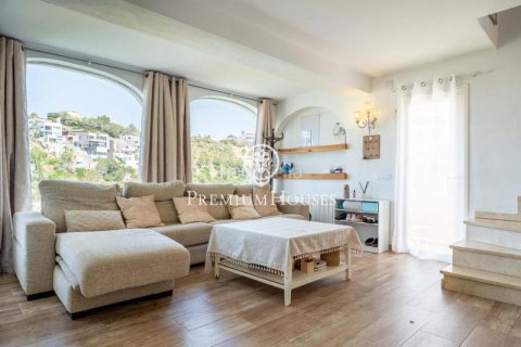 Сasa de 4 dormitorios en venta en Sitges, Barcelona, Cataluña, Spain № 2384 - foto 4