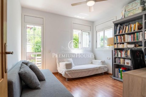 Сasa de 4 dormitorios en venta en Sitges, Barcelona, Cataluña, Spain № 2384 - foto 21