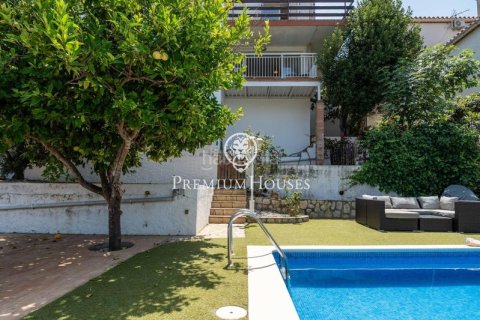 Сasa de 4 dormitorios en venta en Sitges, Barcelona, Cataluña, Spain № 2384 - foto 2
