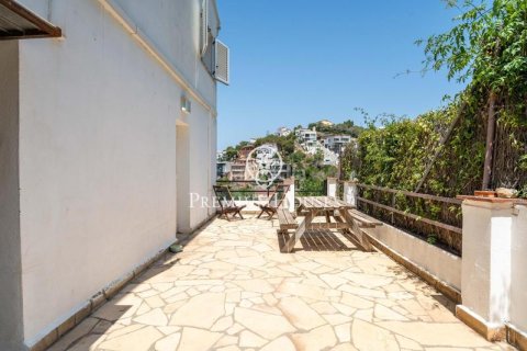 Сasa de 4 dormitorios en venta en Sitges, Barcelona, Cataluña, Spain № 2384 - foto 29