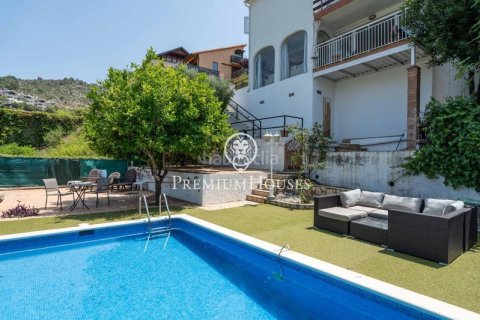 Сasa de 4 dormitorios en venta en Sitges, Barcelona, Cataluña, Spain № 2384
