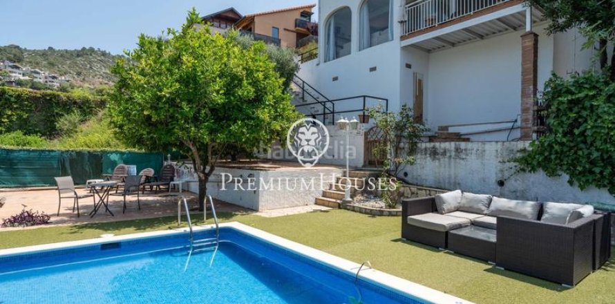 Сasa de 4 dormitorios en venta en Sitges, Barcelona, Cataluña, Spain № 2384