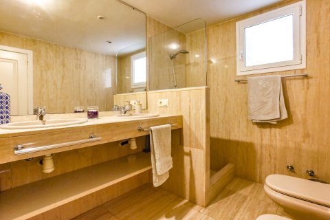 Сasa de 7 dormitorios en venta en Sitges, Barcelona, Cataluña, Spain № 6490 - foto 17