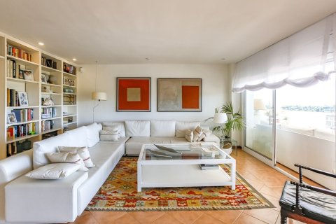 Сasa de 7 dormitorios en venta en Sitges, Barcelona, Cataluña, Spain № 6490 - foto 8