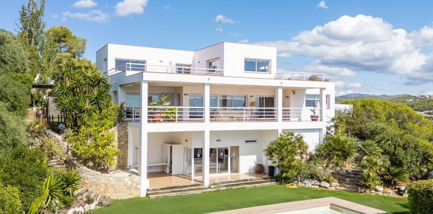 Сasa de 7 dormitorios en venta en Sitges, Barcelona, Cataluña, Spain № 6490