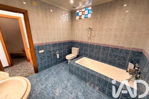 Купить дом в Олеса-де-Бонесвальс, Испания с 5 спален, 609м², № 7489 - фото 11