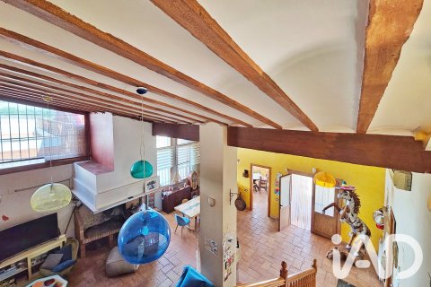Сasa de 5 dormitorios en venta en Montbrió del Camp, Tarragona, Cataluña, Spain № 8389 - foto 21
