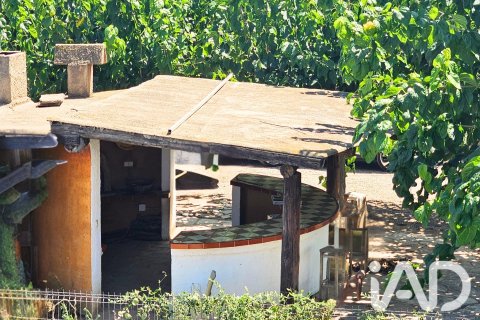 Сasa de 5 dormitorios en venta en Montbrió del Camp, Tarragona, Cataluña, Spain № 8389 - foto 4