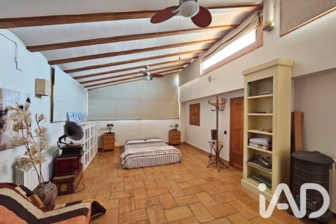 Сasa de 5 dormitorios en venta en Montbrió del Camp, Tarragona, Cataluña, Spain № 8389 - foto 10