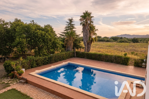 Сasa de 5 dormitorios en venta en Montbrió del Camp, Tarragona, Cataluña, Spain № 8389 - foto 29