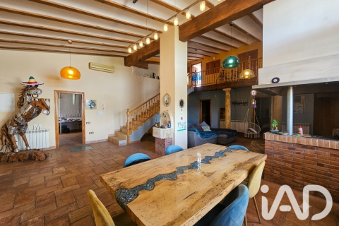Сasa de 5 dormitorios en venta en Montbrió del Camp, Tarragona, Cataluña, Spain № 8389 - foto 24