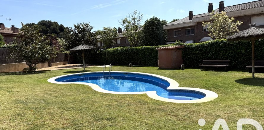 Сasa de 5 dormitorios en venta en Sant Andreu de Llavaneres, Barcelona, Cataluña, Spain № 8390