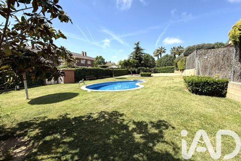 Сasa de 5 dormitorios en venta en Sant Andreu de Llavaneres, Barcelona, Cataluña, Spain № 8390 - foto 30