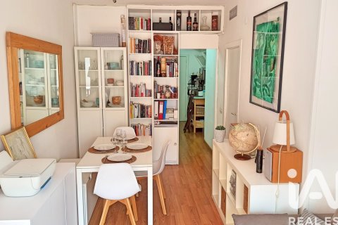 Ático de 1 dormitorio en venta en Barcelona, Cataluña, Spain № 8372 - foto 25