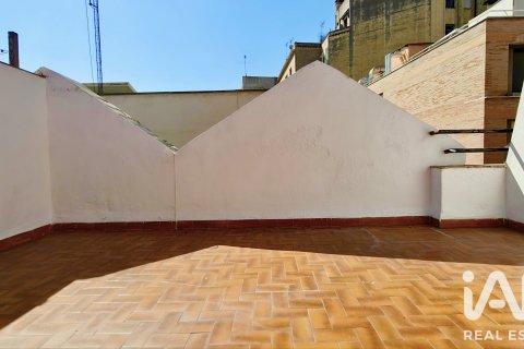 Ático de 1 dormitorio en venta en Barcelona, Cataluña, Spain № 8372 - foto 30