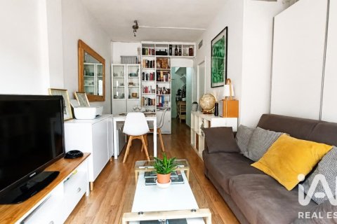 Ático de 1 dormitorio en venta en Barcelona, Cataluña, Spain № 8372 - foto 23