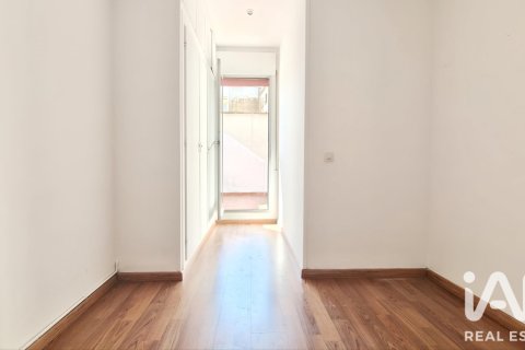 Ático de 1 dormitorio en venta en Barcelona, Cataluña, Spain № 8372 - foto 5