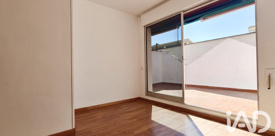 Ático de 1 dormitorio en venta en Barcelona, Cataluña, Spain № 8372