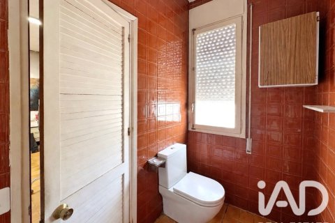 Propiedad comercial de 826 m² en venta en Móra d'Ebre, Tarragona, Cataluña, Spain № 8371 - foto 6