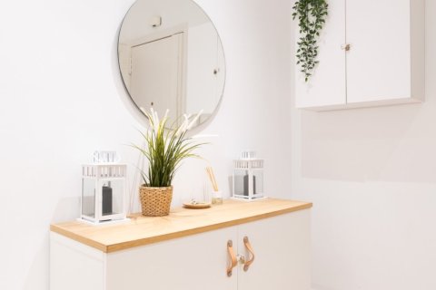 Apartamento de 3 dormitorios en venta en Barcelona, Cataluña, Spain № 8373 - foto 12