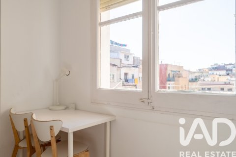 Apartamento de 3 dormitorios en venta en Barcelona, Cataluña, Spain № 8373 - foto 7