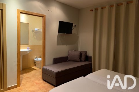 Propiedad comercial de 2731 m² en venta en Alp, Gerona, Cataluña, Spain № 8374 - foto 8