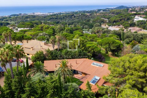 Villa de 6 dormitorios en venta en Sant Vicenc De Montalt, Barcelona, Cataluña, Spain № 4356