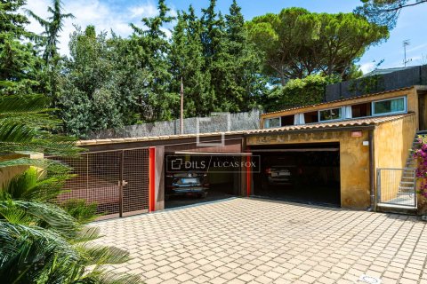 Villa de 6 dormitorios en venta en Sant Vicenc De Montalt, Barcelona, Cataluña, Spain № 4356 - foto 29