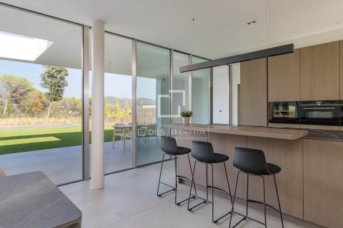 Купить виллу в Вальроманес, Испания с 4 спальни, 456м², № 4360 - фото 16