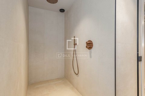 Apartamento de 2 dormitorios en venta en Barcelona, Cataluña, Spain № 4357 - foto 24