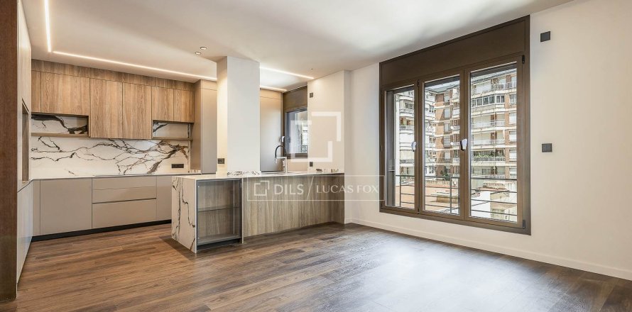 Apartamento de 2 dormitorios en venta en Barcelona, Cataluña, Spain № 4357