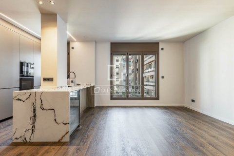 Apartamento de 2 dormitorios en venta en Barcelona, Cataluña, Spain № 4357 - foto 7