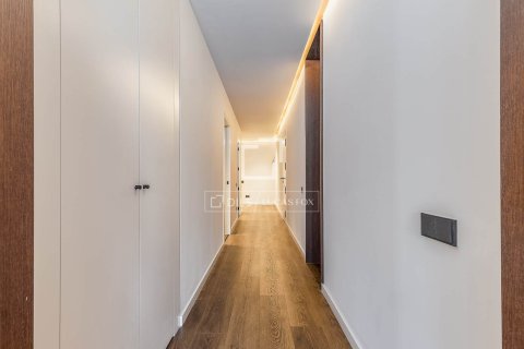 Apartamento de 2 dormitorios en venta en Barcelona, Cataluña, Spain № 4357 - foto 15