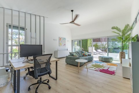 5 bedrooms house for sale in Esplugues de Llobregat, Barcelona, Catalonia, Spain № 8144 - photo 12