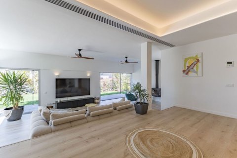 5 bedrooms house for sale in Esplugues de Llobregat, Barcelona, Catalonia, Spain № 8144 - photo 15