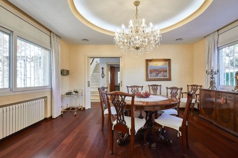 Купить дом в Сан-Жуст-Десверн, Испания с 7 комнат, 562м², № 8145 - фото 17