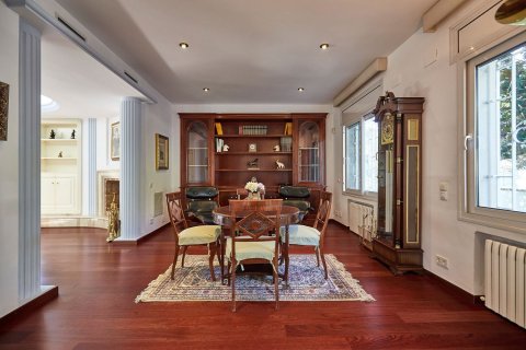 Купить дом в Сан-Жуст-Десверн, Испания с 7 комнат, 562м², № 8145 - фото 19