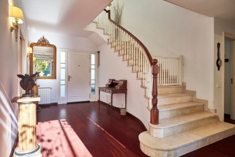 Купить дом в Сан-Жуст-Десверн, Испания с 7 комнат, 562м², № 8145 - фото 11