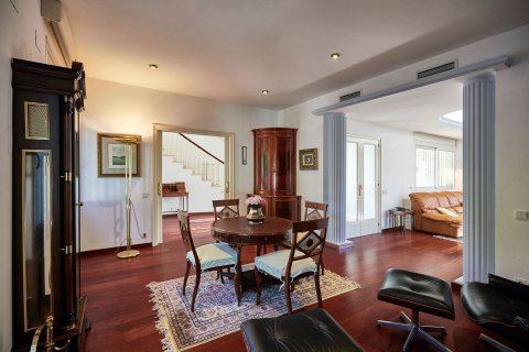 Купить дом в Сан-Жуст-Десверн, Испания с 7 комнат, 562м², № 8145 - фото 16