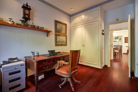 Купить дом в Сан-Жуст-Десверн, Испания с 7 комнат, 562м², № 8145 - фото 21